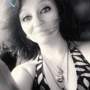 Meet your Posher, Danika